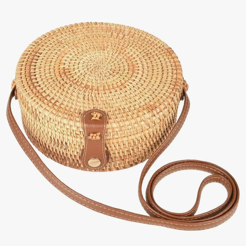 HANDWOVEN ROUND RATTAN BAG WITH LEATHER STRAP - Picture 3 of 4